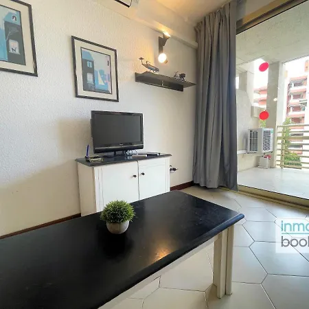 Novelty 2 Salou, Climatizado, Piscina Y Playa Apartamento *